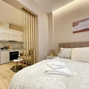 Aj Apartments, Hidden Gem In The Heart Of Apartment Tirana