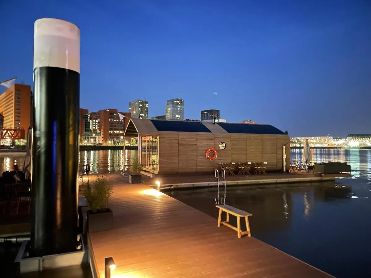 Wikkelboats At Floating Rotterdam Rijnhaven Villa Holiday home