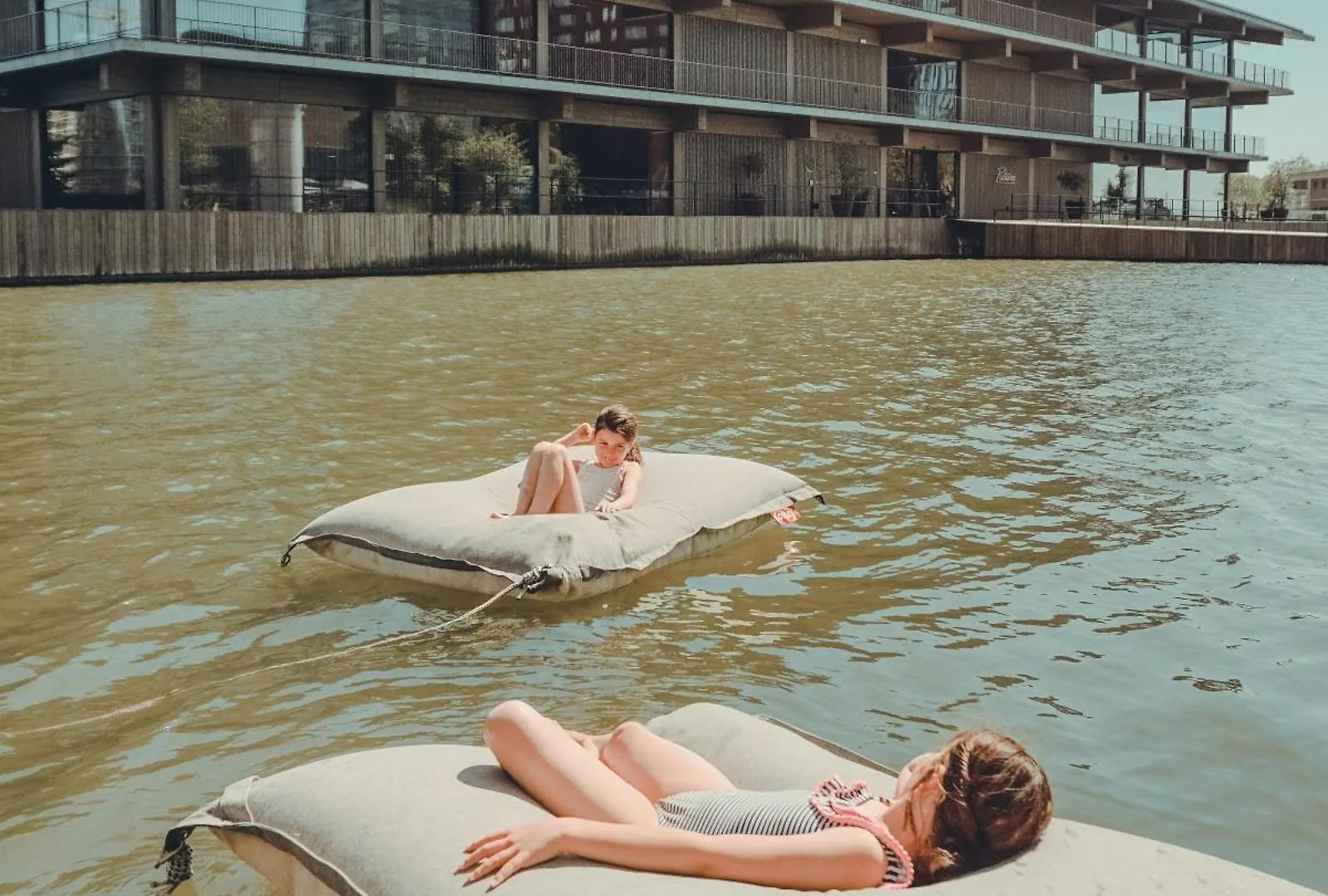 Wikkelboats At Floating Rotterdam Rijnhaven Villa Holiday home
