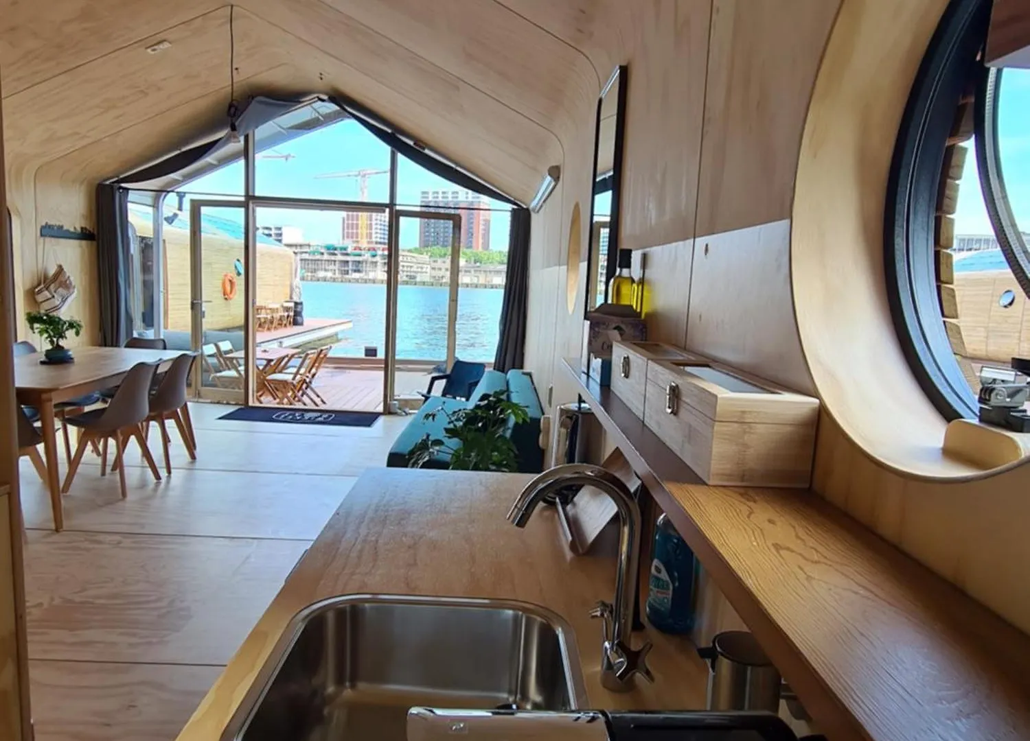 Holiday home Wikkelboats At Floating Rotterdam Rijnhaven Villa